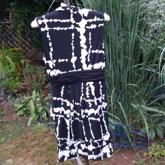 Petite dress - Picture 2 of 3